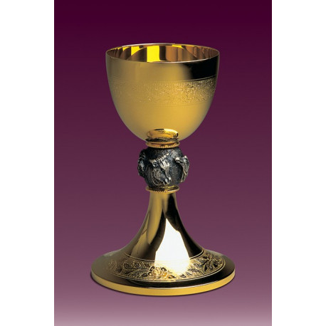 Chalice with four evangelists, in animal motifs, decorated with engraving