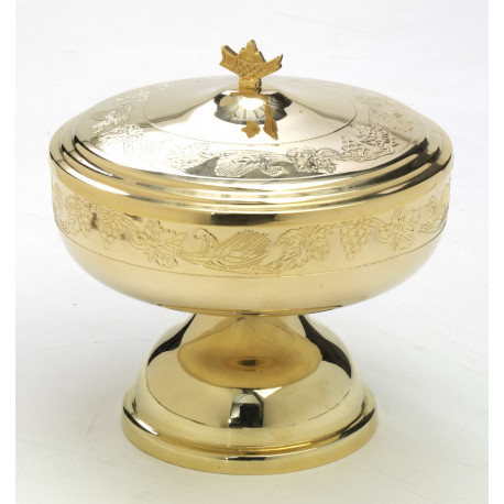 Ciborium with grape engraving - 14 cm (5.5 inches)